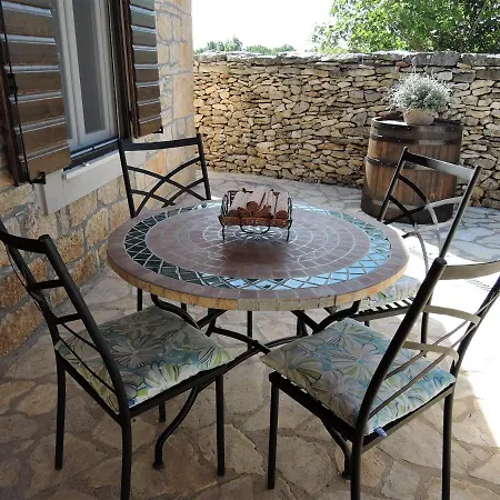 펜션 Family Friendly House With A Swimming Pool Gluici, Krka - 11337