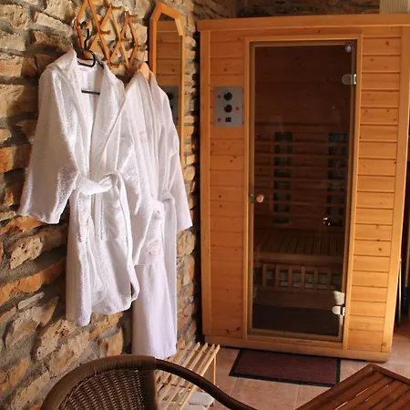 Family Friendly House With A Swimming Pool Gluici, Krka - 11337 Validzici