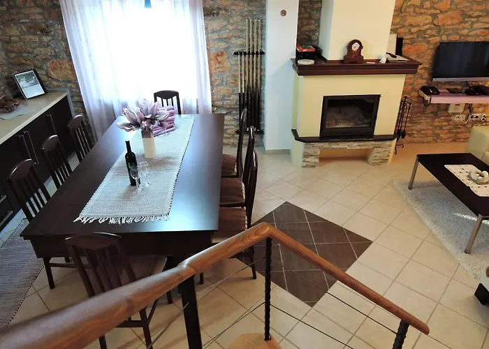 Family Friendly House With A Swimming Pool Gluici, Krka - 11337 Validzici