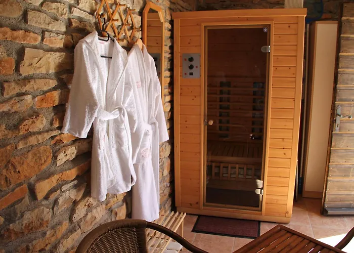 Family Friendly House With A Swimming Pool Gluici, Krka - 11337 Validzici